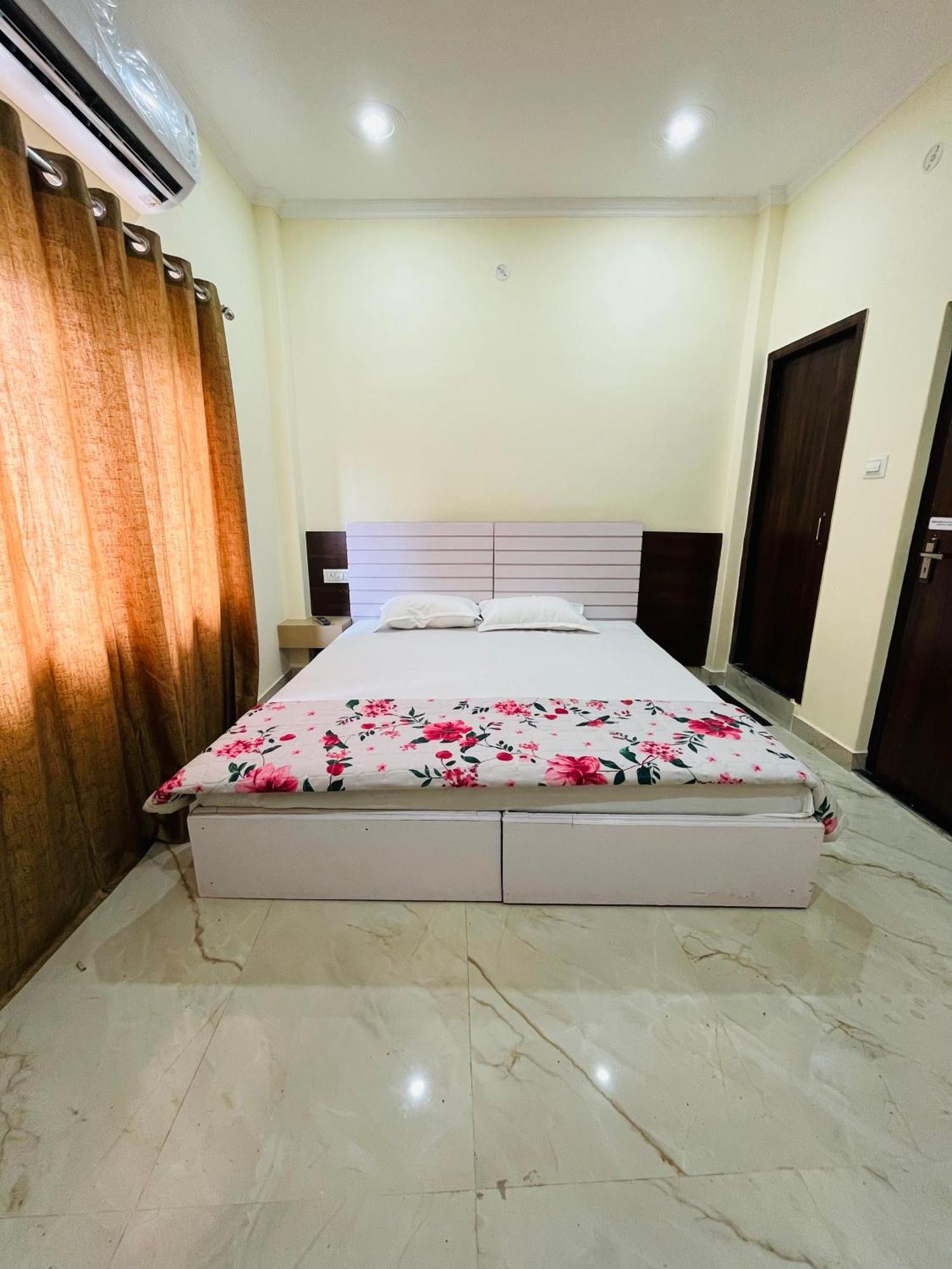 River View Paying Guest House Varanasi Ngoại thất bức ảnh