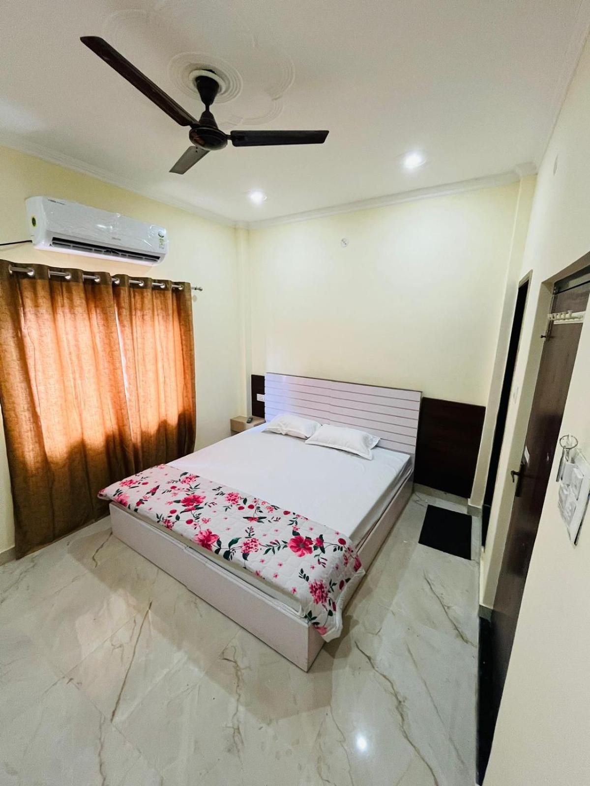 River View Paying Guest House Varanasi Phòng bức ảnh